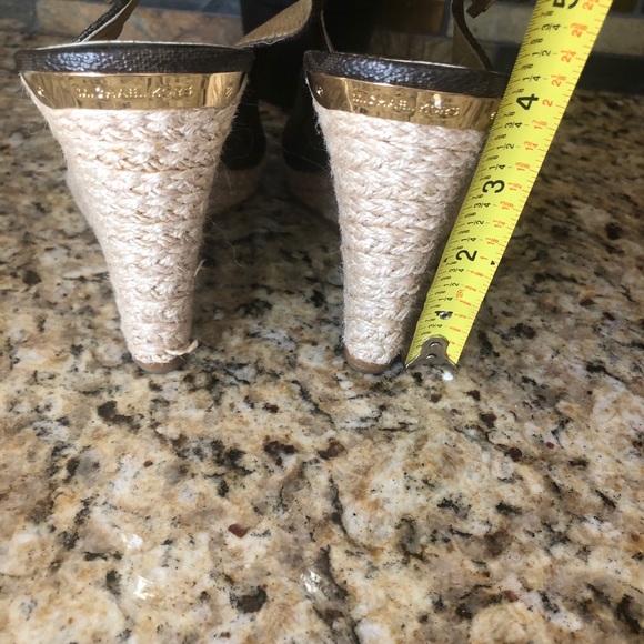 Michael Kors Peep Toe Wedges Size 9 - Picture 3 of 8